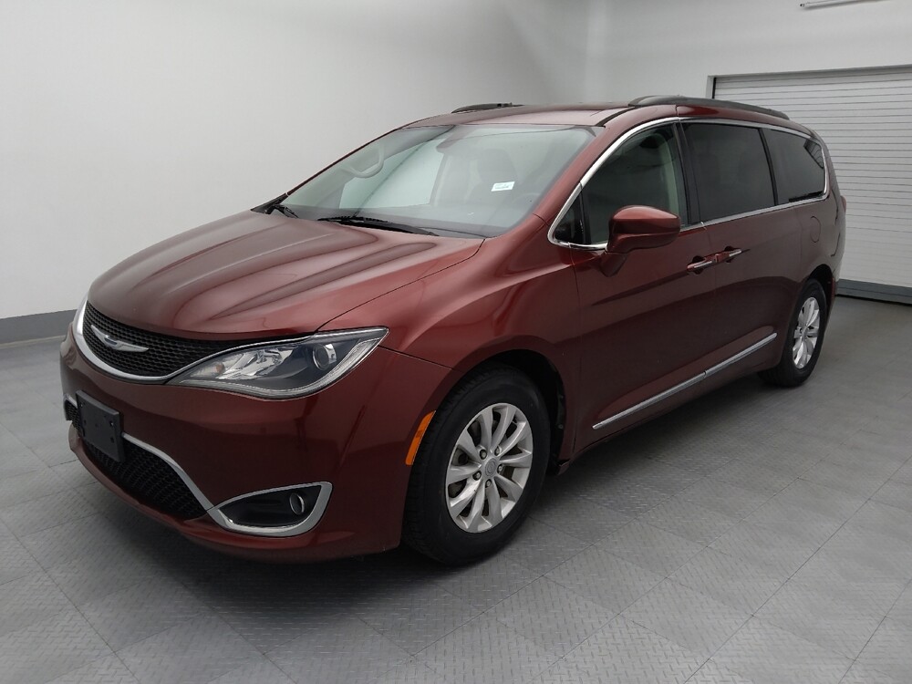 2017 Chrysler Pacifica in Gladstone, MO 64118 - 18144202 2