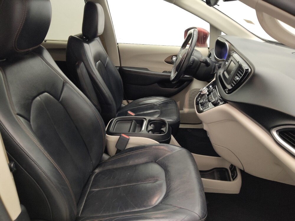 2017 Chrysler Pacifica in Gladstone, MO 64118 - 18144202 21