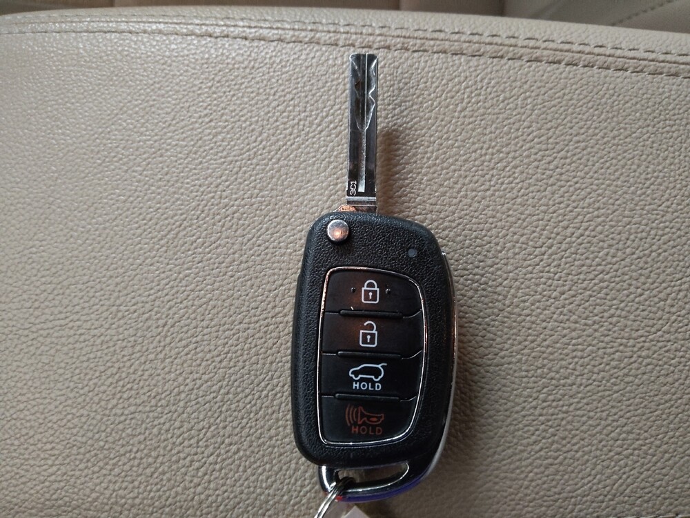 2017 Hyundai Tucson in Duluth, GA 30096 - 18144210 32