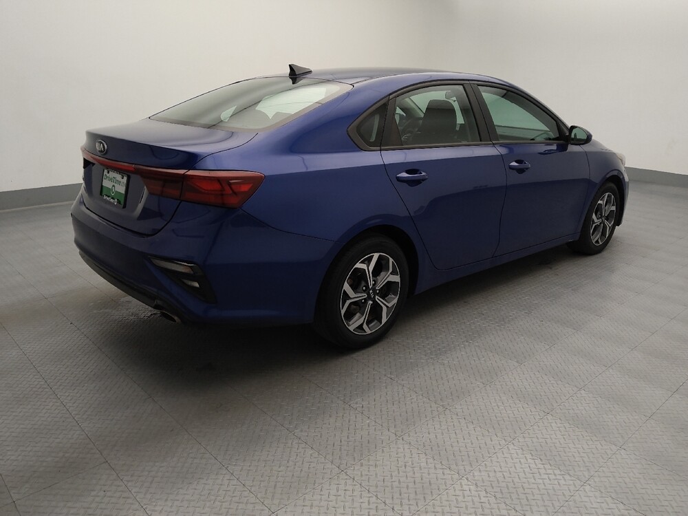 2021 Kia Forte in Gladstone, MO 64118 - 18144215 10