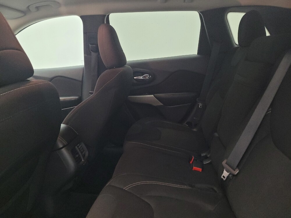 2017 Jeep Cherokee in Miamisburg, OH 45342 - 18144220 18