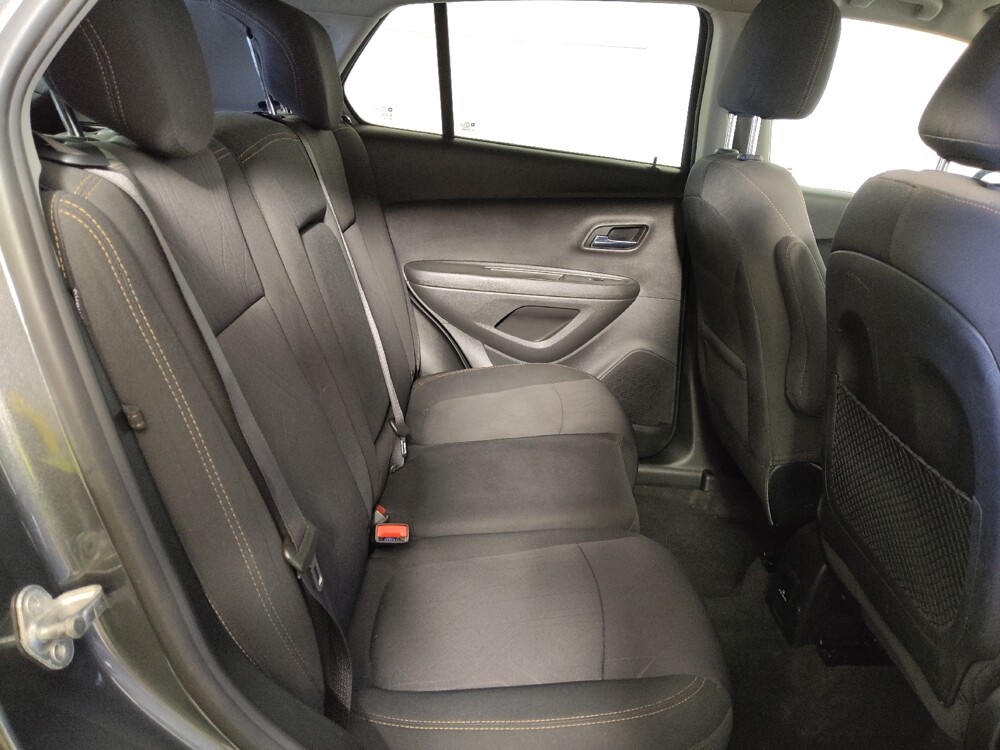 2020 Chevrolet Trax in Midlothian, IL 60445 - 18144224 19