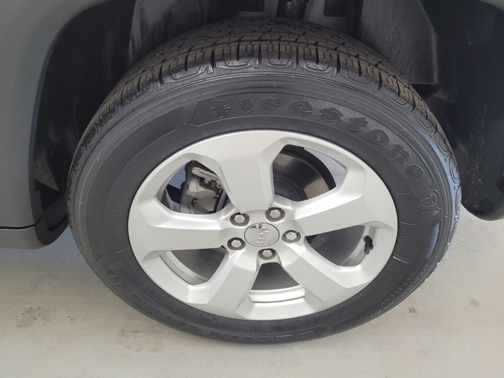 2020 Jeep Compass in Toledo, OH 43617 - 18144230 31
