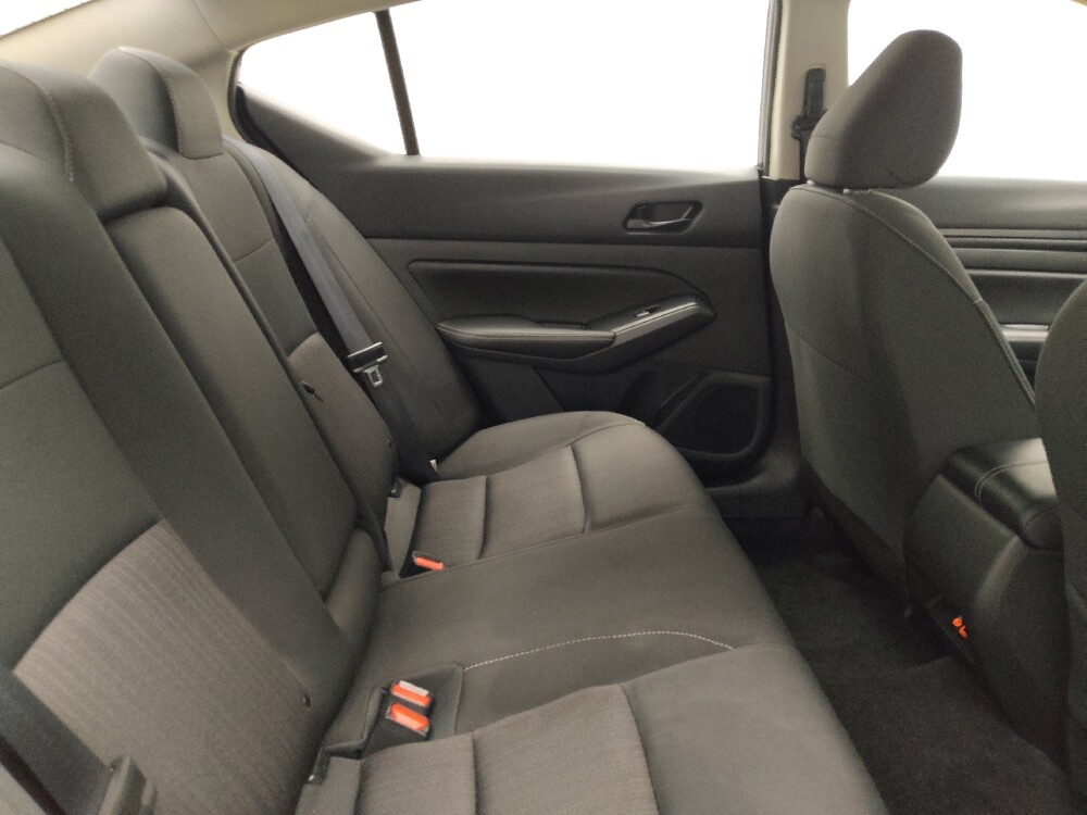 2025 Nissan Altima in Lombard, IL 60148 - 18144236 19