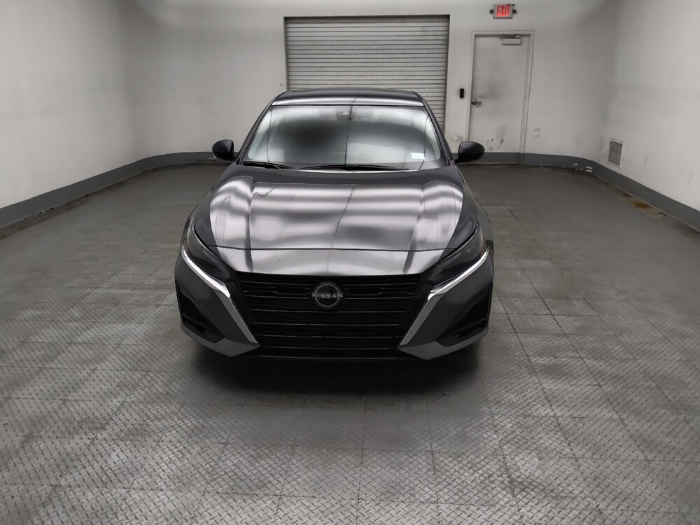 2025 Nissan Altima in Lombard, IL 60148 - 18144236 15