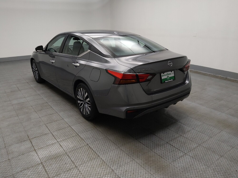 2025 Nissan Altima in Lombard, IL 60148 - 18144236 5
