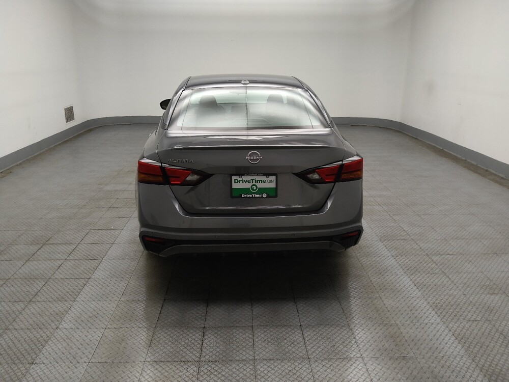 2025 Nissan Altima in Lombard, IL 60148 - 18144236 6