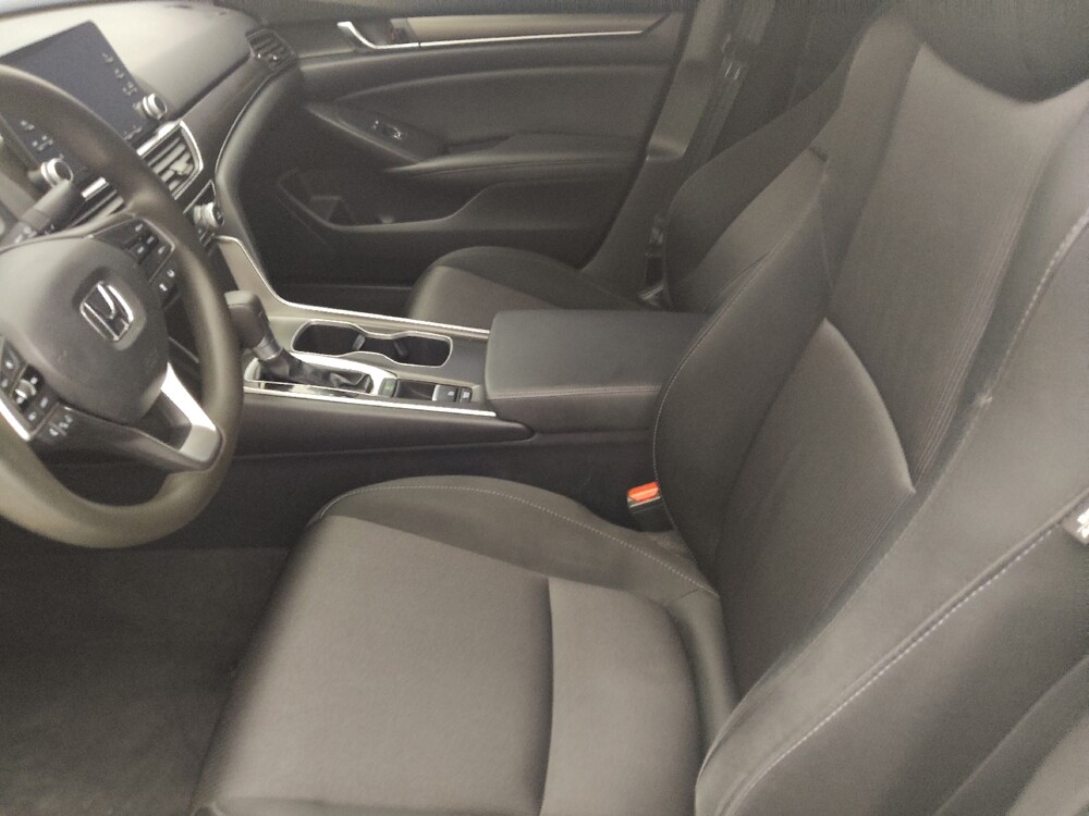 2019 Honda Accord in Clearwater, FL 33764 - 18144238 17