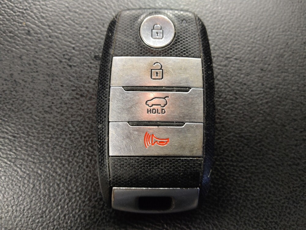 2020 Kia Sorento in Round Rock, TX 78664 - 18144247 32