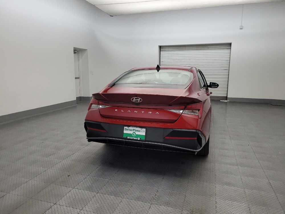 2025 Hyundai Elantra in Chandler, AZ 85225 - 18144249 7