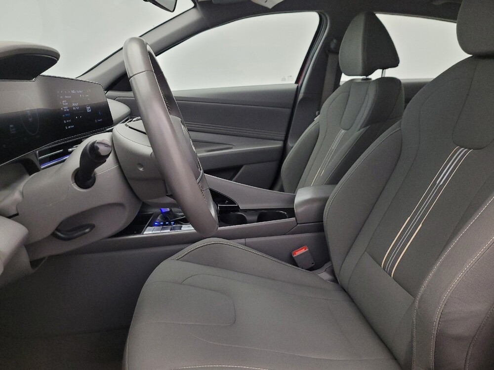 2025 Hyundai Elantra in Chandler, AZ 85225 - 18144249 17
