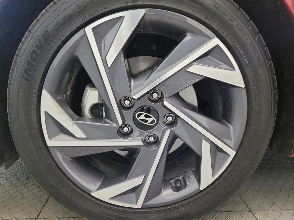 2025 Hyundai Elantra in Chandler, AZ 85225 - 18144249 31
