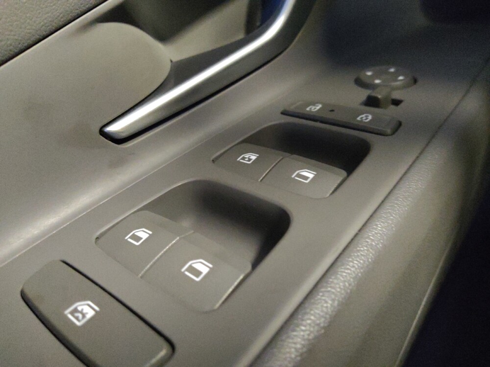 2025 Hyundai Elantra in Chandler, AZ 85225 - 18144249 27
