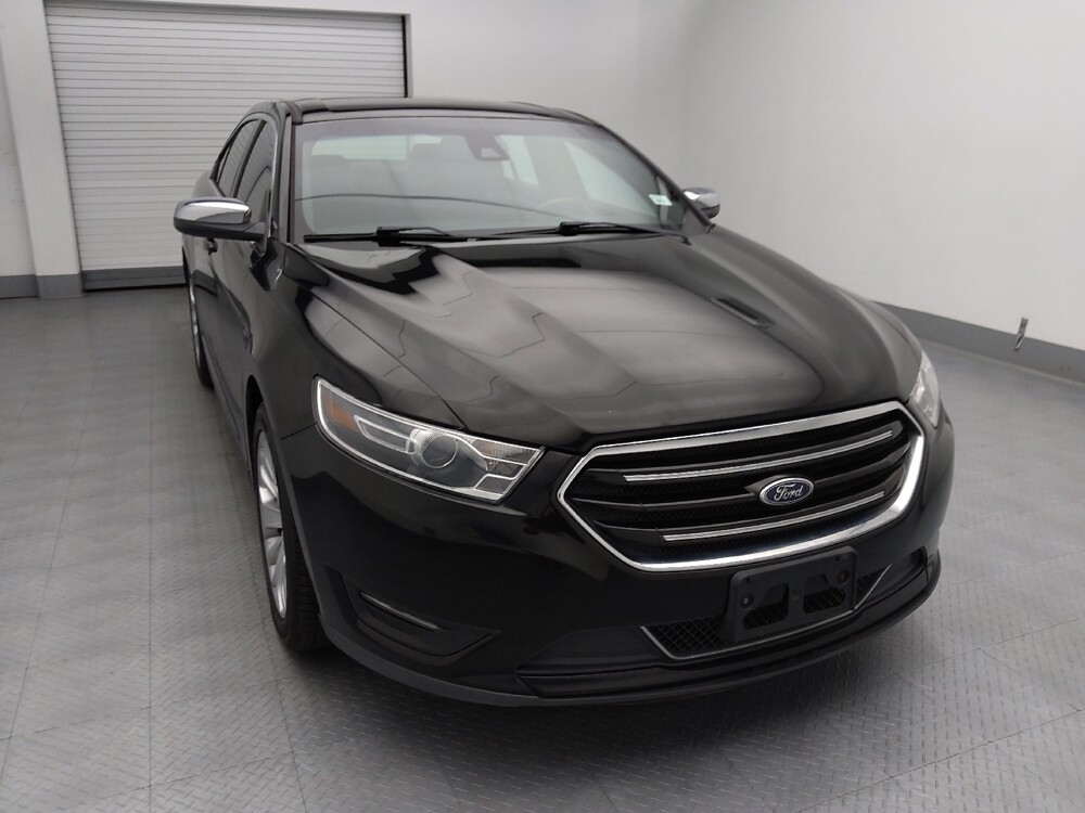 2018 Ford Taurus in Wichita, KS 67207 - 18144251 14