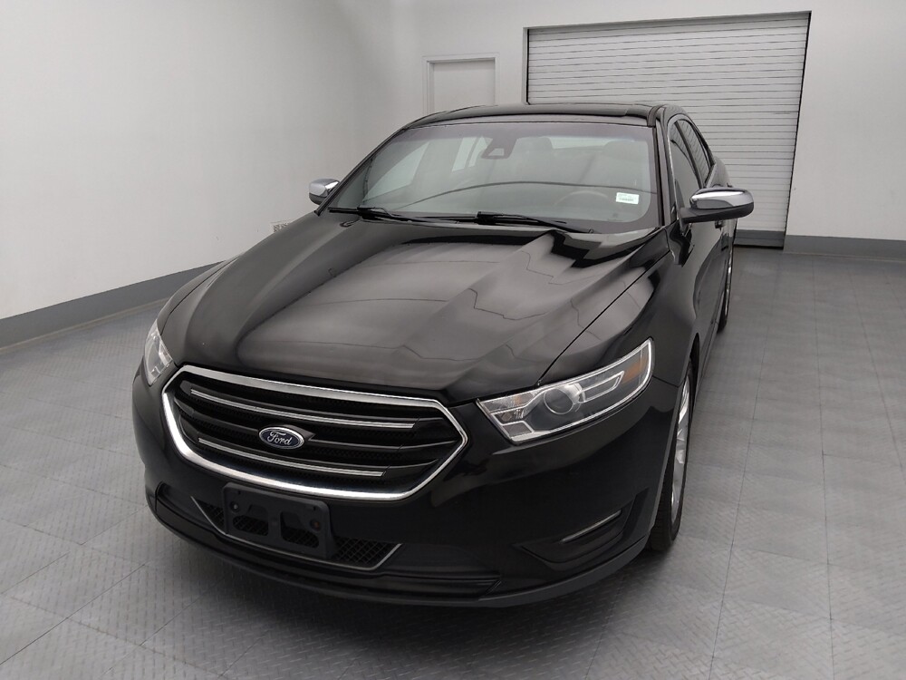 2018 Ford Taurus in Wichita, KS 67207 - 18144251 15
