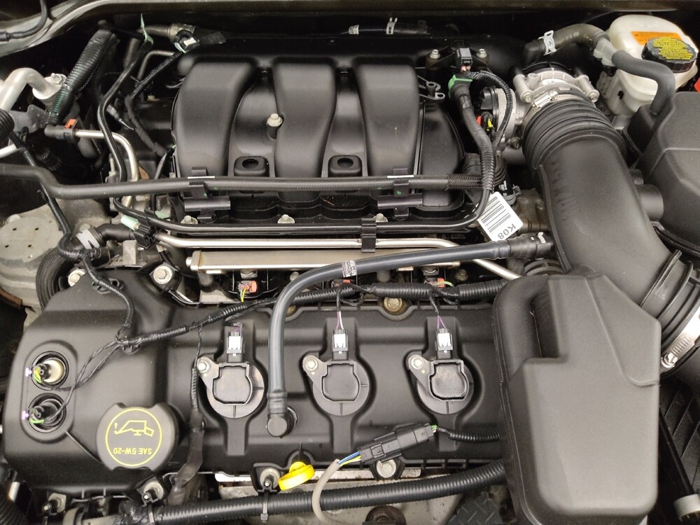 2018 Ford Taurus in Wichita, KS 67207 - 18144251 30
