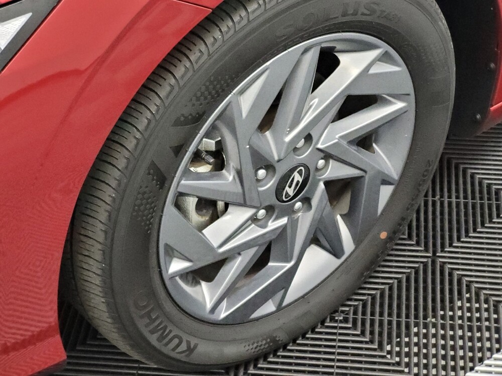 2024 Hyundai Elantra in Houston, TX 77060 - 18144254 31