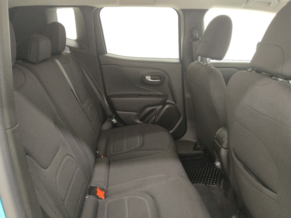 2022 Jeep Renegade in St. Louis, MO 63136 - 18144271 19