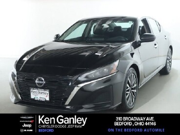 2025 Nissan Altima in Bedford, OH 44146