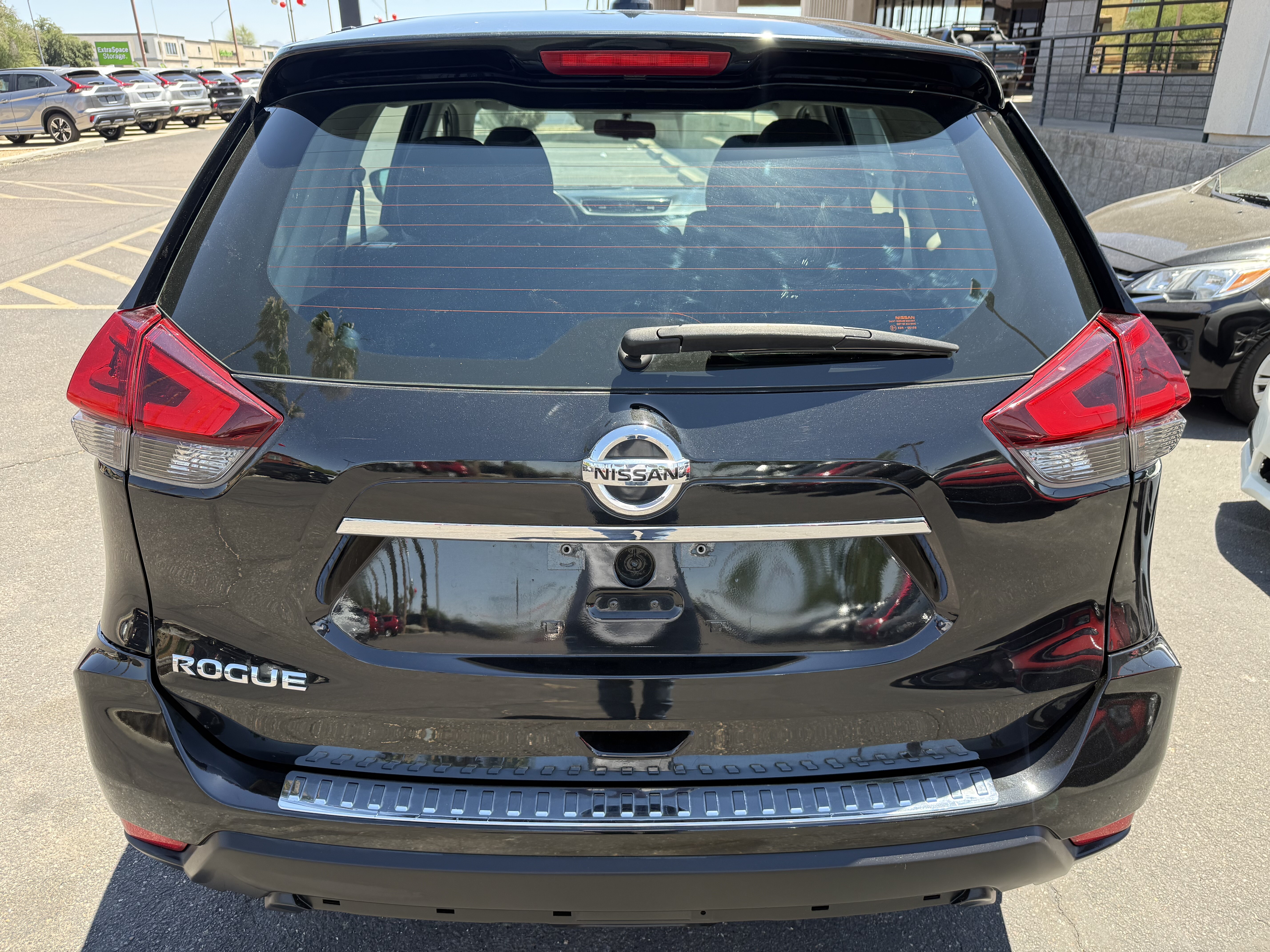 2018 Nissan Rogue in Phoenix, AZ 85022 - 18144297 5