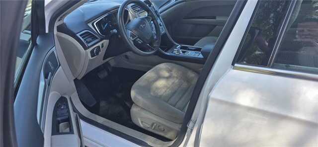 2019 Ford Fusion in Mesa, AZ 85212 - 18144309 16