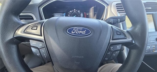 2019 Ford Fusion in Mesa, AZ 85212 - 18144309 17