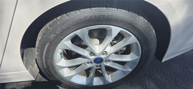 2019 Ford Fusion in Mesa, AZ 85212 - 18144309 9
