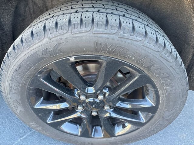 2019 Jeep Grand Cherokee in Arvada, CO 80002 - 18144312 11