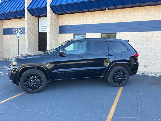 2019 Jeep Grand Cherokee in Arvada, CO 80002 - 18144312 7