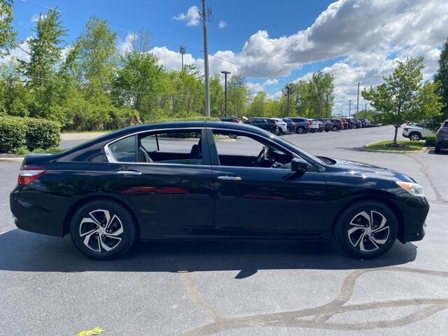 2017 Honda Accord in Marysville, OH 43040 - 18144313 10