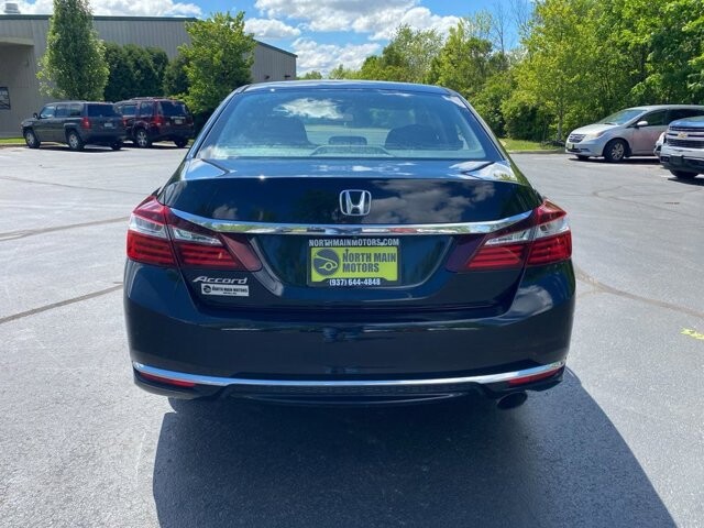2017 Honda Accord in Marysville, OH 43040 - 18144313 6