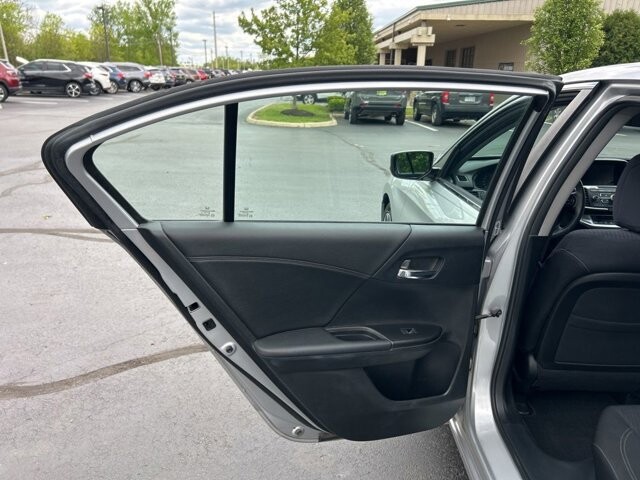 2013 Honda Accord in Marysville, OH 43040 - 18144315 21