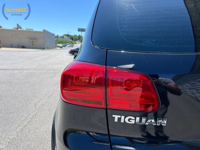 2014 Volkswagen Tiguan in Decatur, GA 30032 - 18144328 17