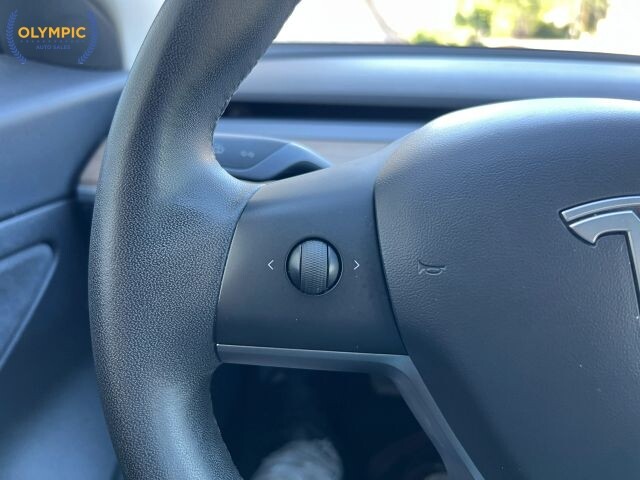 2020 Tesla Model 3 in Decatur, GA 30032 - 18144329 24