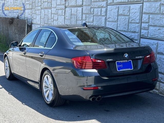 2015 BMW 528i xDrive in Decatur, GA 30032 - 18144330 4
