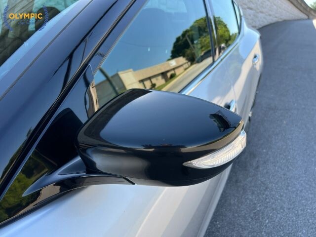 2016 Nissan Maxima in Decatur, GA 30032 - 18144331 17