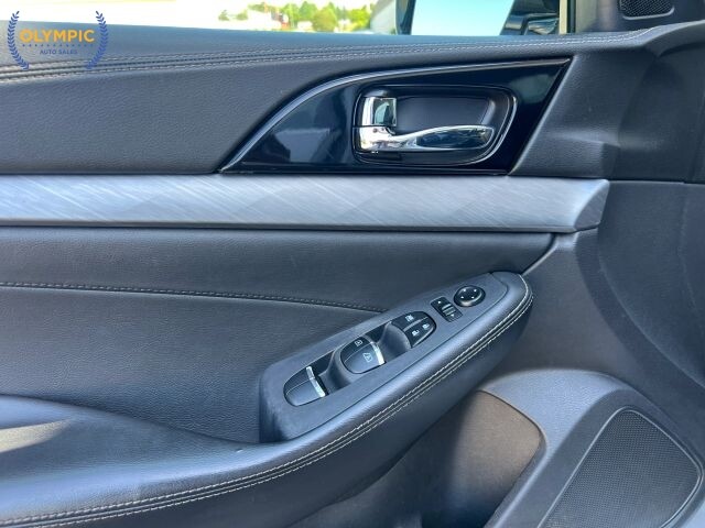 2016 Nissan Maxima in Decatur, GA 30032 - 18144331 32