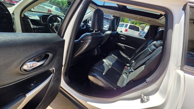 2018 Jeep Cherokee in Cartersville, GA 30120 - 18144346 9