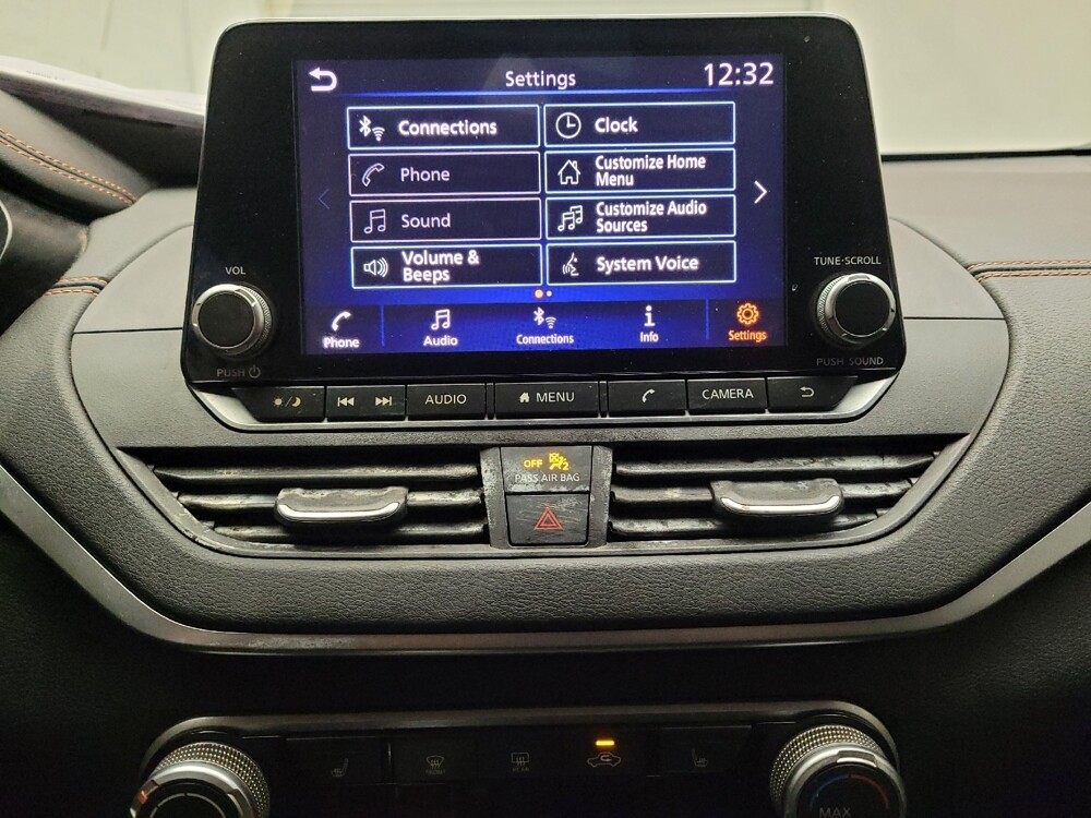 2020 Nissan Altima in Downey, CA 90241 - 18144352 25