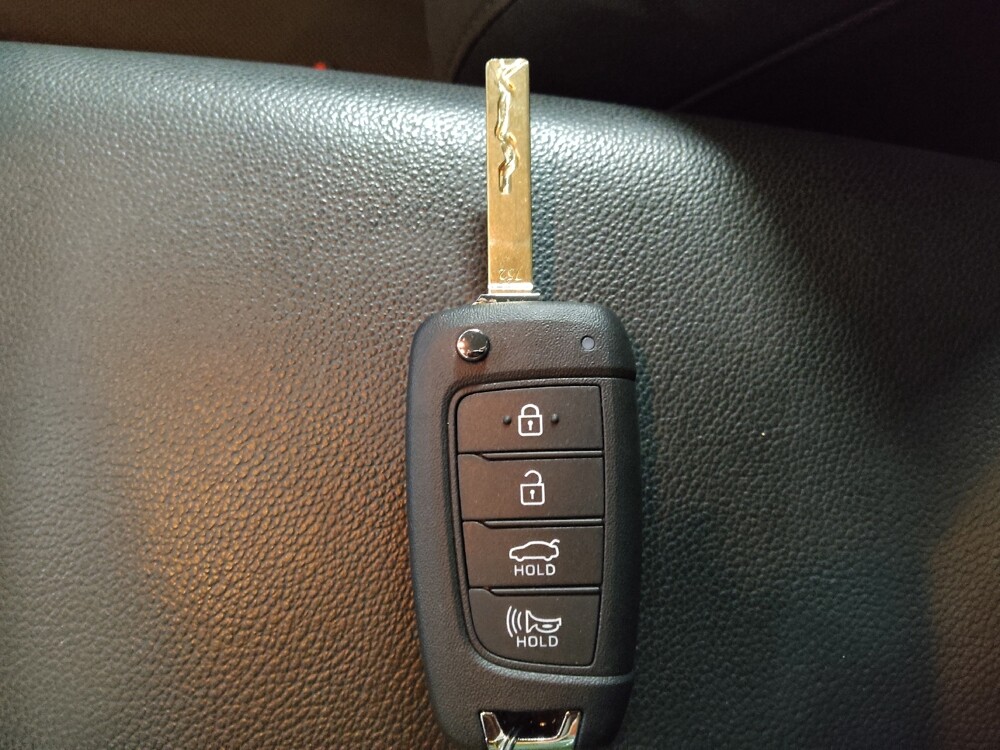 2025 Hyundai Elantra in Conyers, GA 30094 - 18144355 32