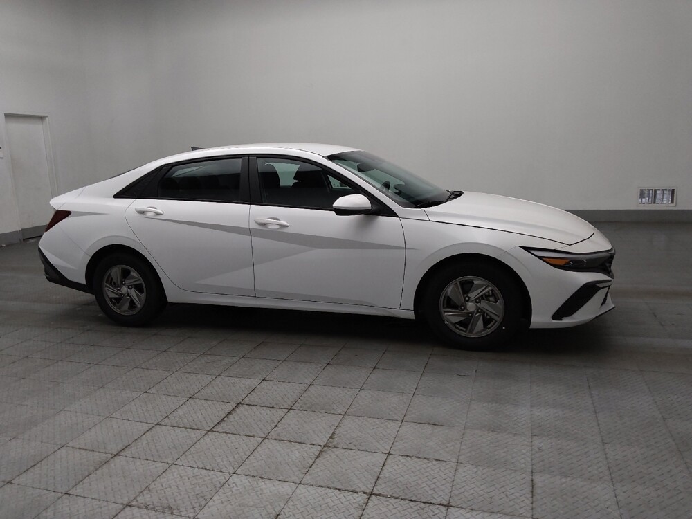 2025 Hyundai Elantra in Conyers, GA 30094 - 18144355 11