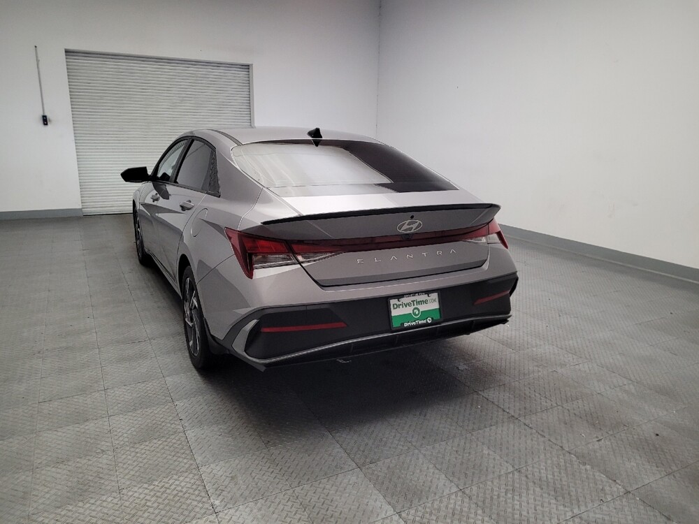 2025 Hyundai Elantra in Montclair, CA 91763 - 18144362 6