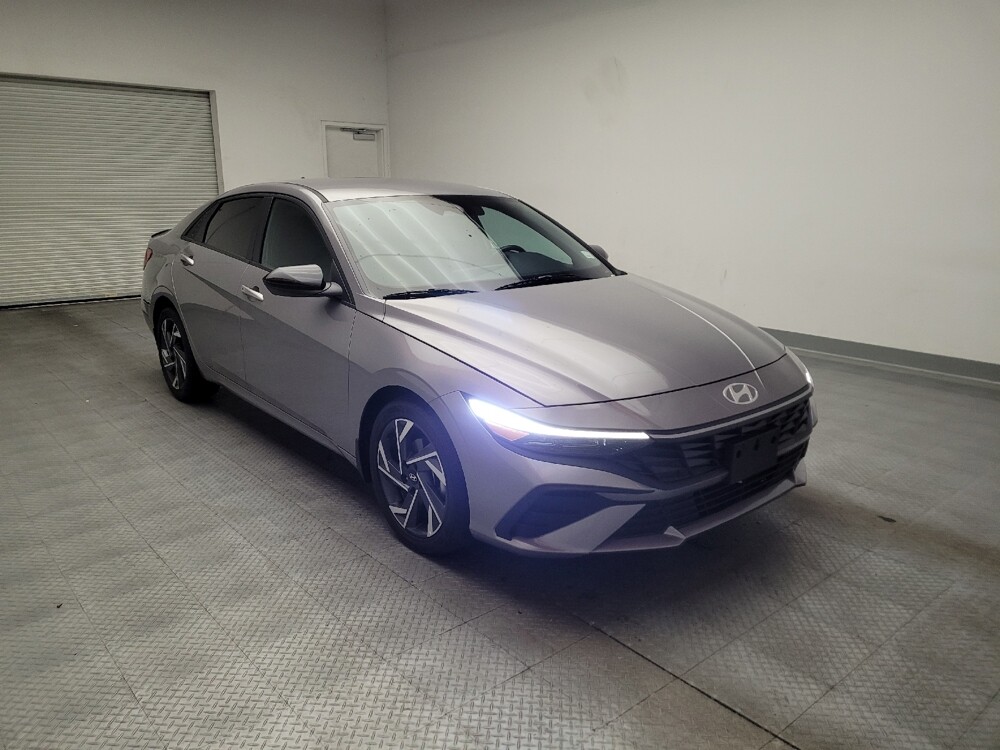 2025 Hyundai Elantra in Montclair, CA 91763 - 18144362 13