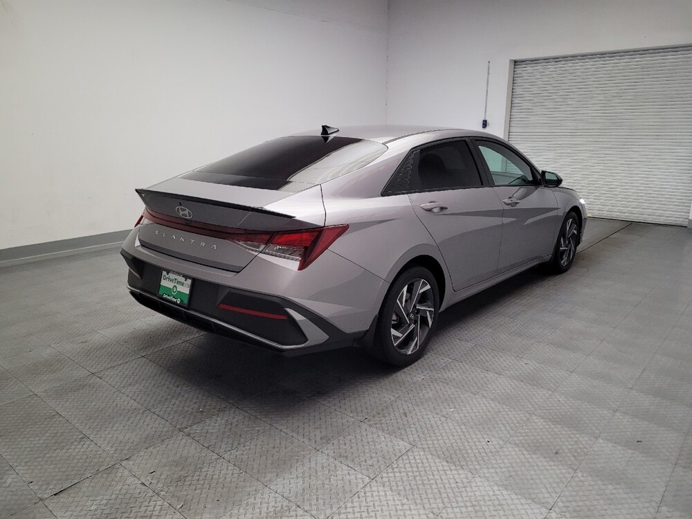 2025 Hyundai Elantra in Montclair, CA 91763 - 18144362 9