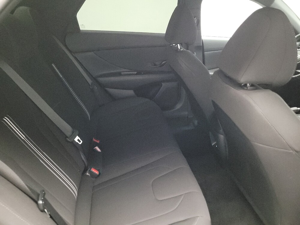 2025 Hyundai Elantra in Montclair, CA 91763 - 18144362 19