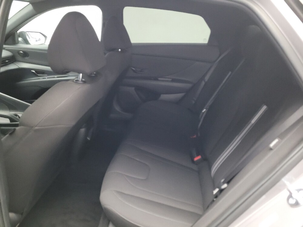 2025 Hyundai Elantra in Montclair, CA 91763 - 18144362 18