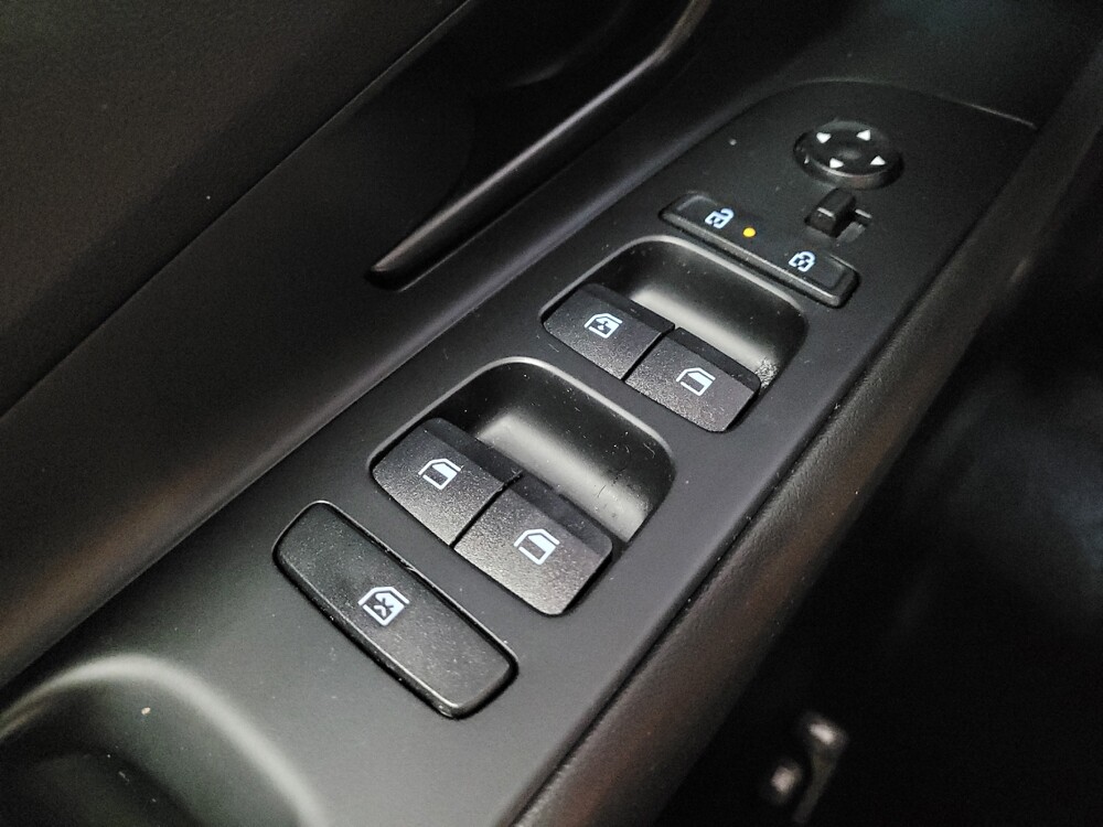 2025 Hyundai Elantra in Montclair, CA 91763 - 18144362 27