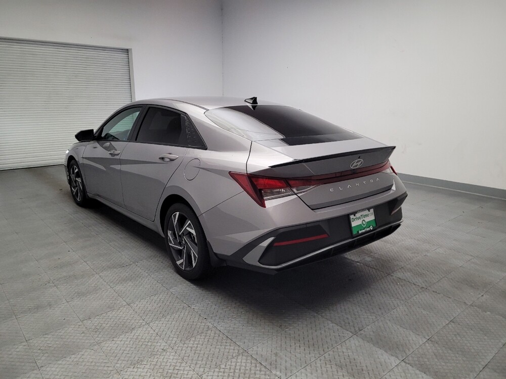 2025 Hyundai Elantra in Montclair, CA 91763 - 18144362 5
