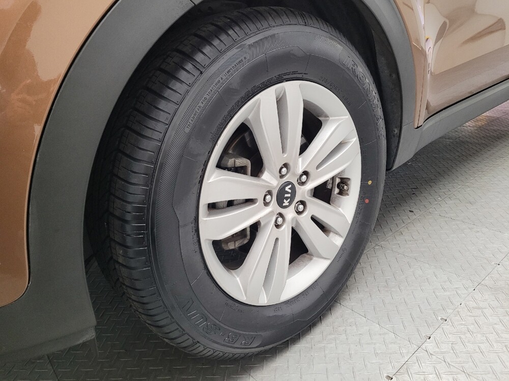 2017 Kia Sportage in Fresno, CA 93726 - 18144368 31
