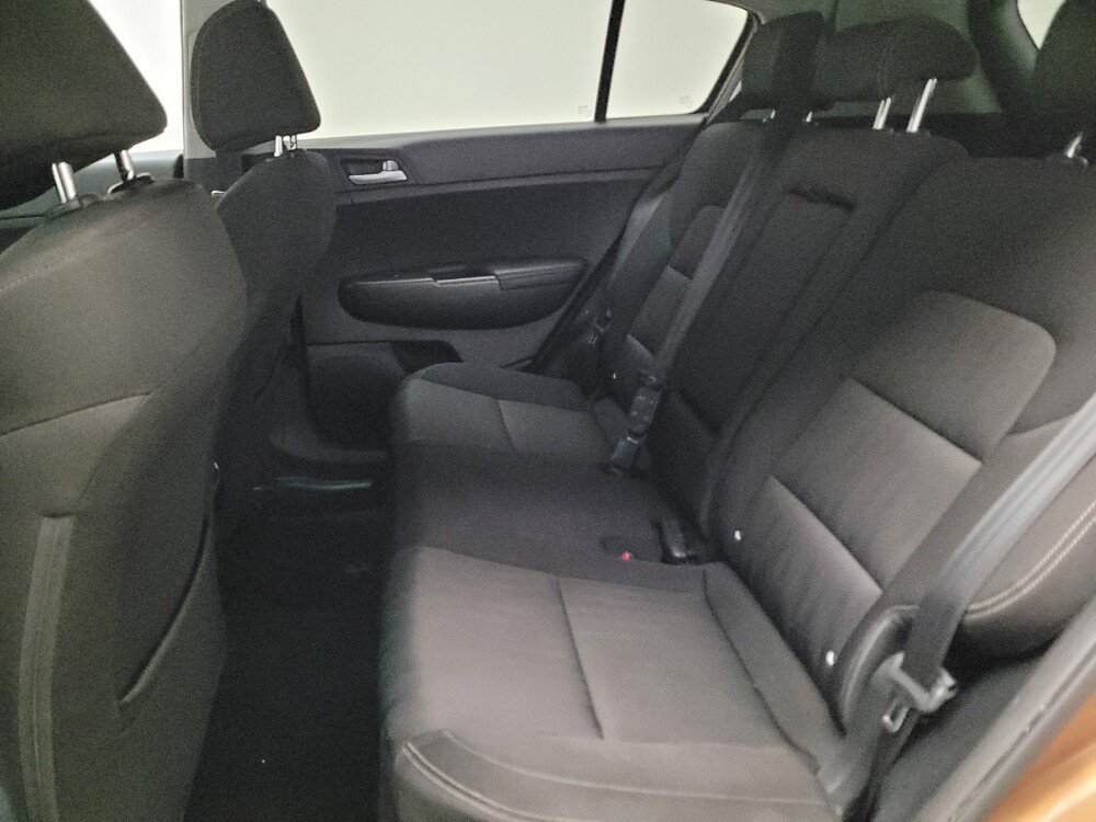 2017 Kia Sportage in Fresno, CA 93726 - 18144368 18